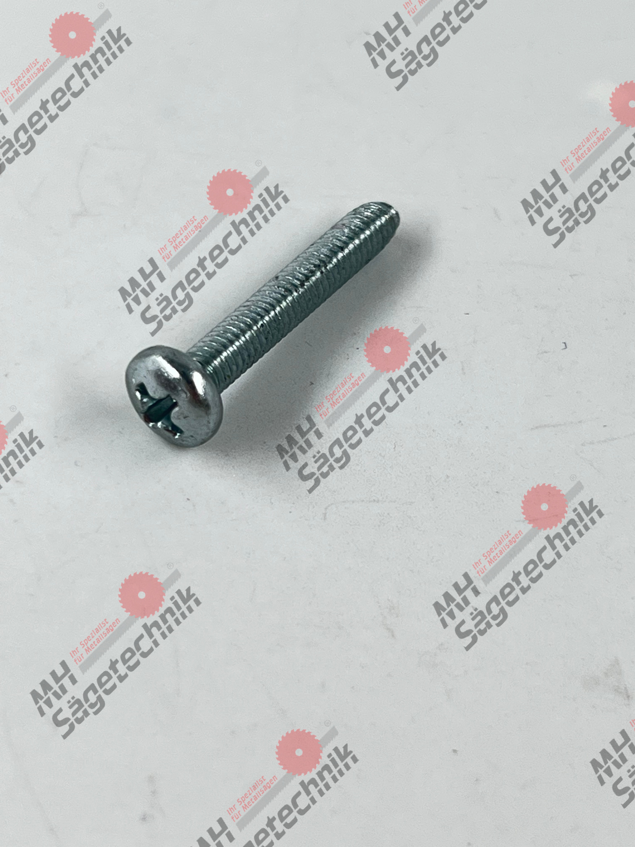 Schraube 5x10mm